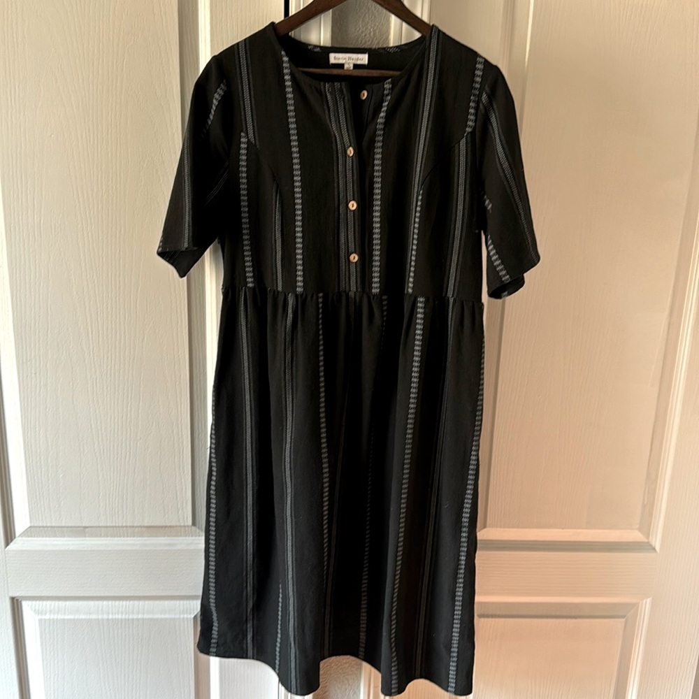 Women’s size large midi dress